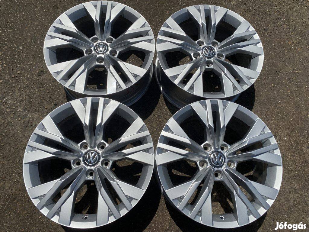 4db gyári 17 VW Passat Alltrack [Stavanger] alufelni. ("3346")